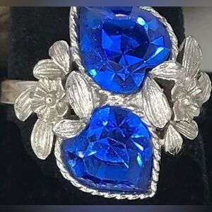 Sarah Coventry "Love Story" 1973 Ring Double Blue Austrian Crystals Silver Tone